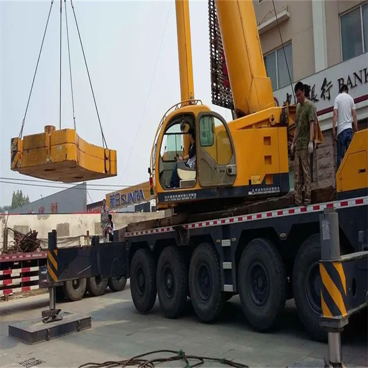 岑溪当地吊车出租|机器吊装|75吨|工厂搬迁服务